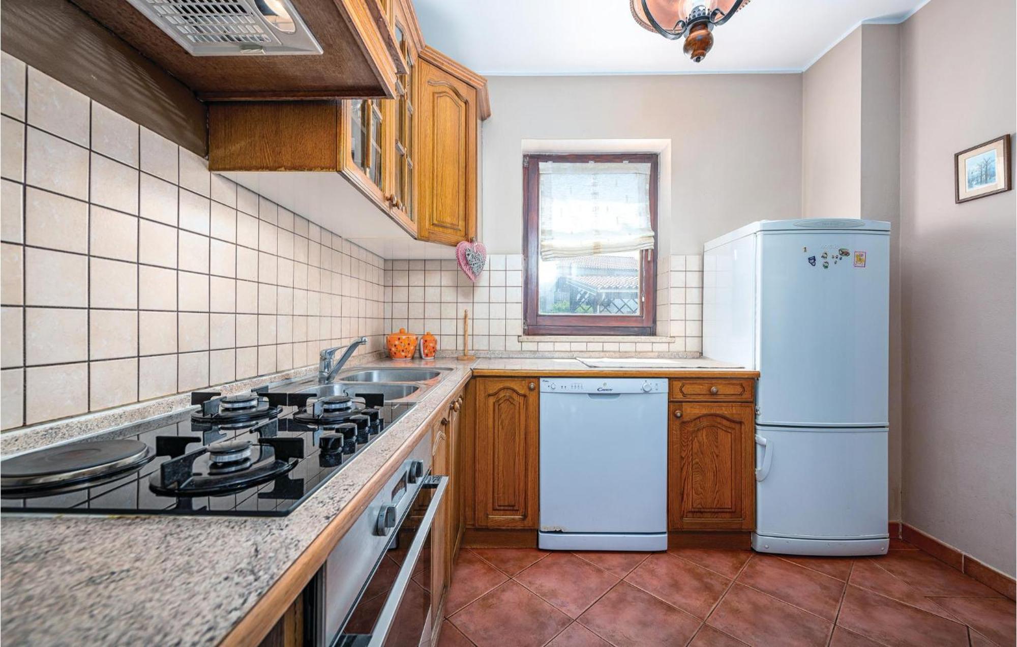 Stunning Apartment In Rovinj With Kitchen Exterior photo